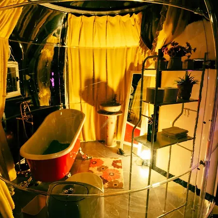 J&l Glamping